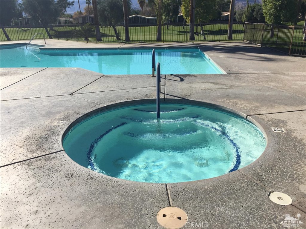 Silver Spur Community - Manufactured In Park