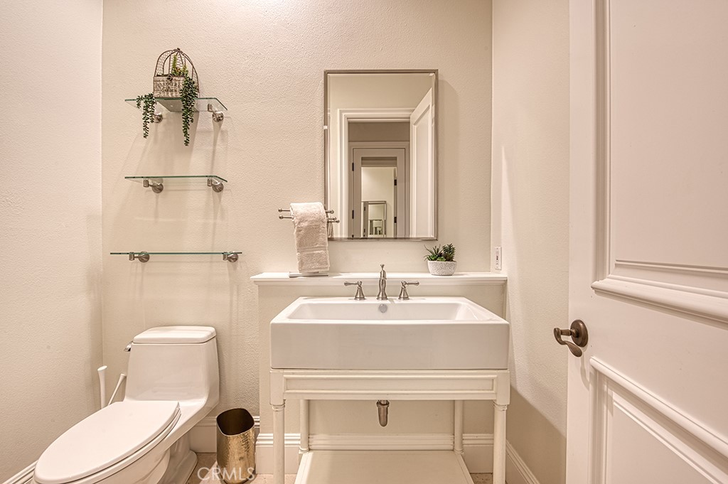 Trabuco Canyon, California, 92679, United States, 6 Bedrooms Bedrooms, ,7 BathroomsBathrooms,Residential,Active,2037506