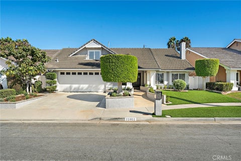 Photo of 21902 Summerwind Lane, Huntington Beach, CA 92646 (MLS # OC26190839)