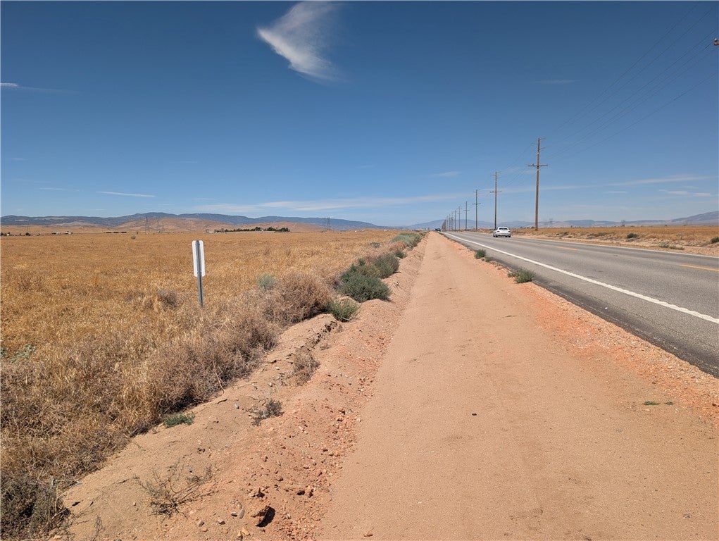 0 W Ave D (Hwy 138)