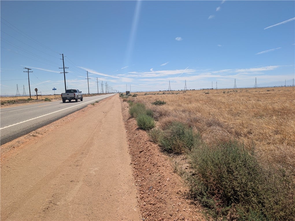 0 W Ave D (Hwy 138)