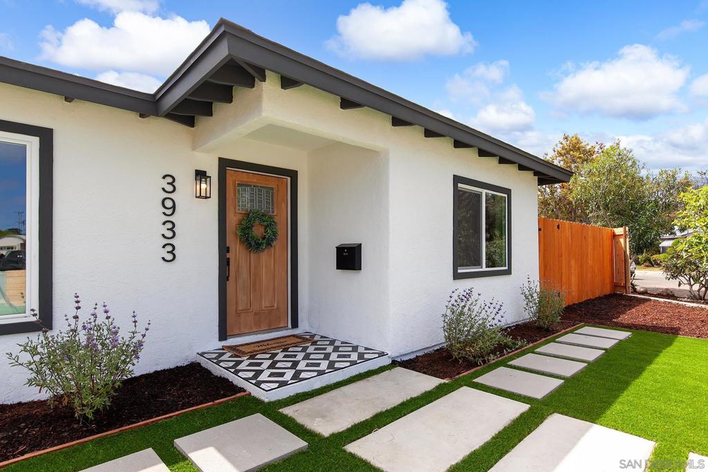 3933 Willamette