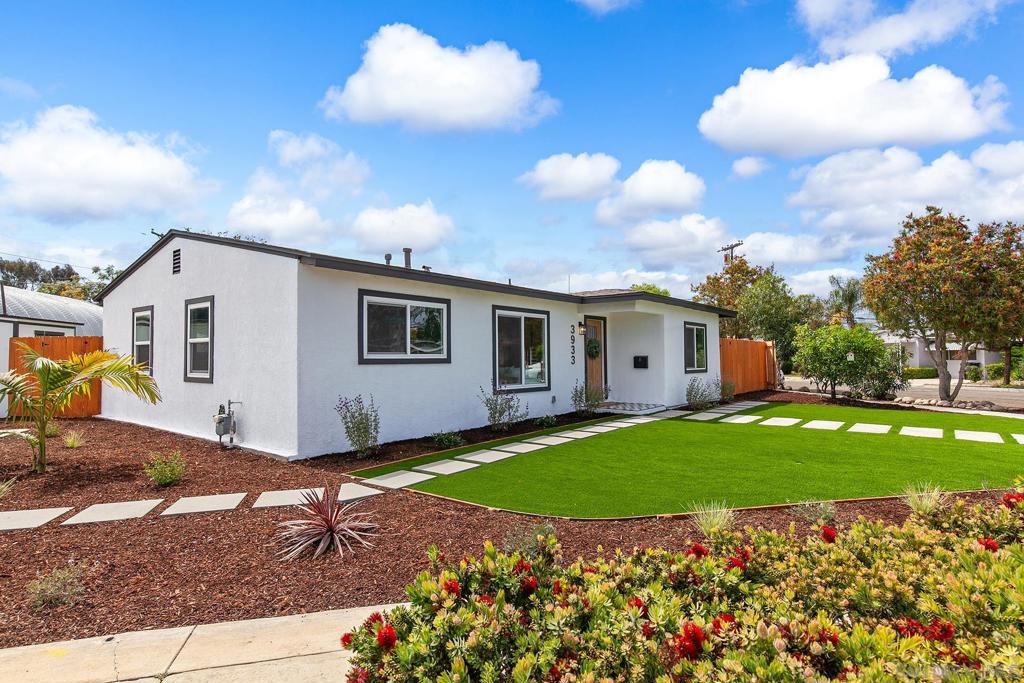 3933 Willamette