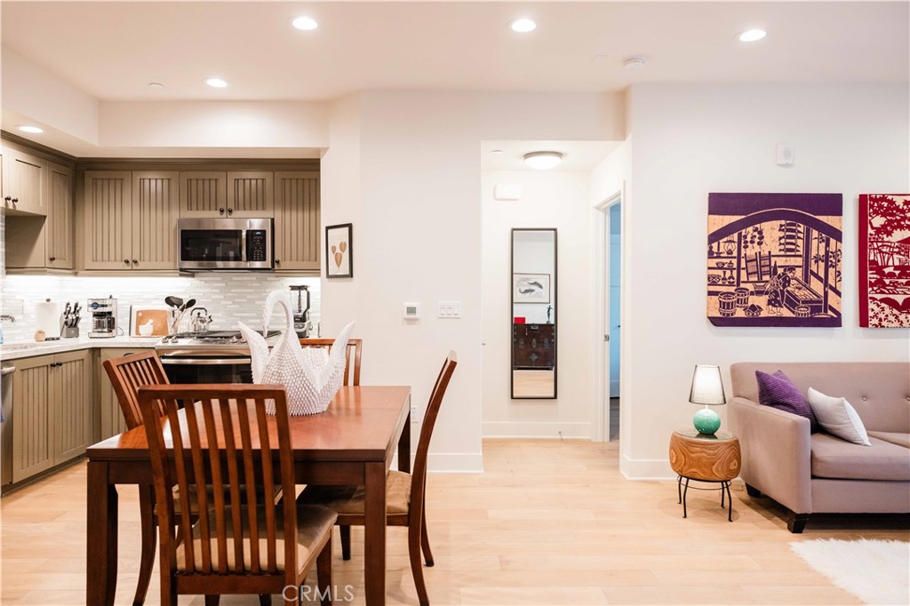 627 Deep Valley Drive 216