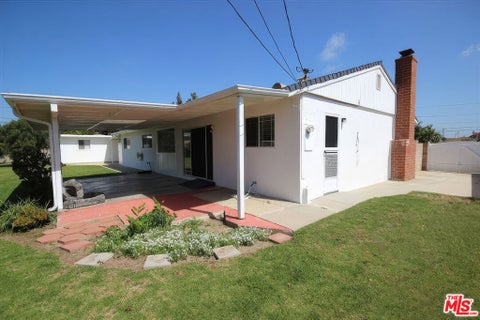 Tiny photo for 1051 Gill Avenue, Port Hueneme, CA 93041 (MLS # 26968565)