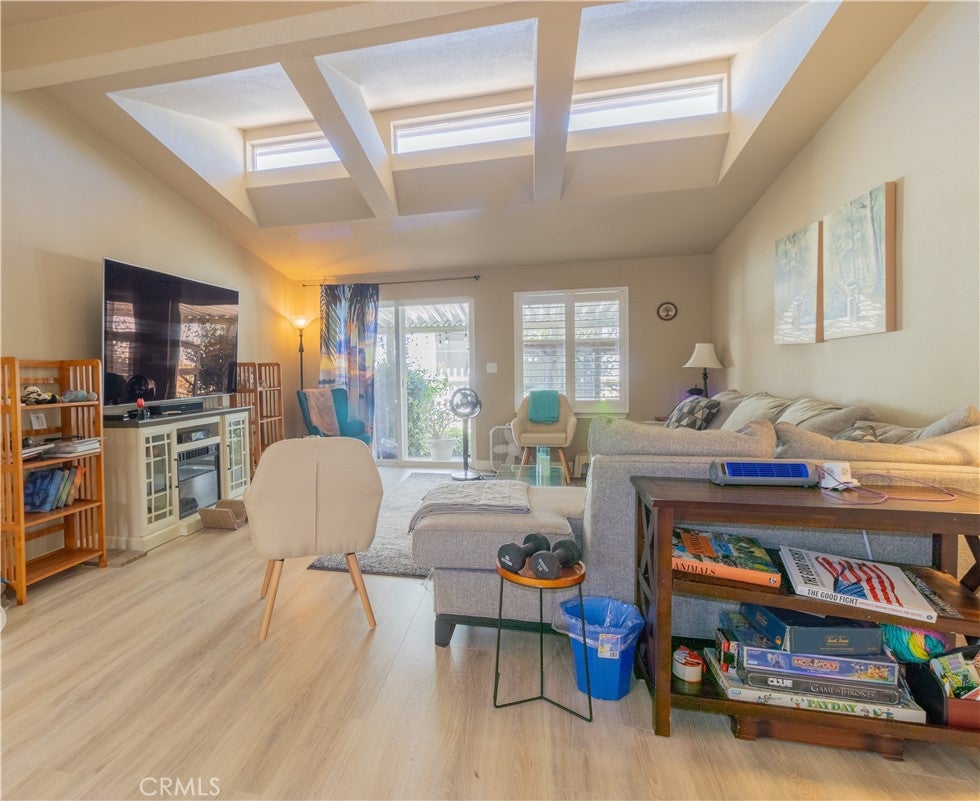 10961 Desert Lawn Dr (358 Redwood) 358