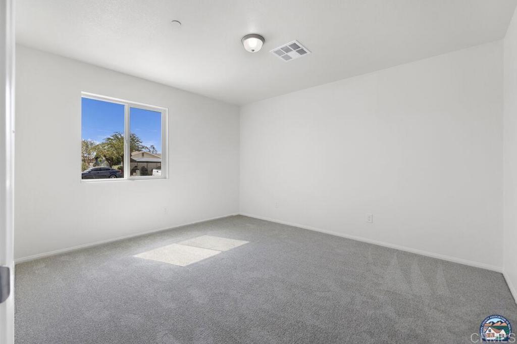 376 Heil Street 1