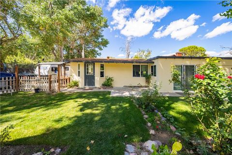 Photo of 43747 Sylvan Drive, Lake Hughes, CA 93532 (MLS # SR25227342) Photo of 43747 Sylvan Drive, Lake Hughes, CA 93532 (MLS # SR25227342)