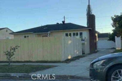 12208 Compton