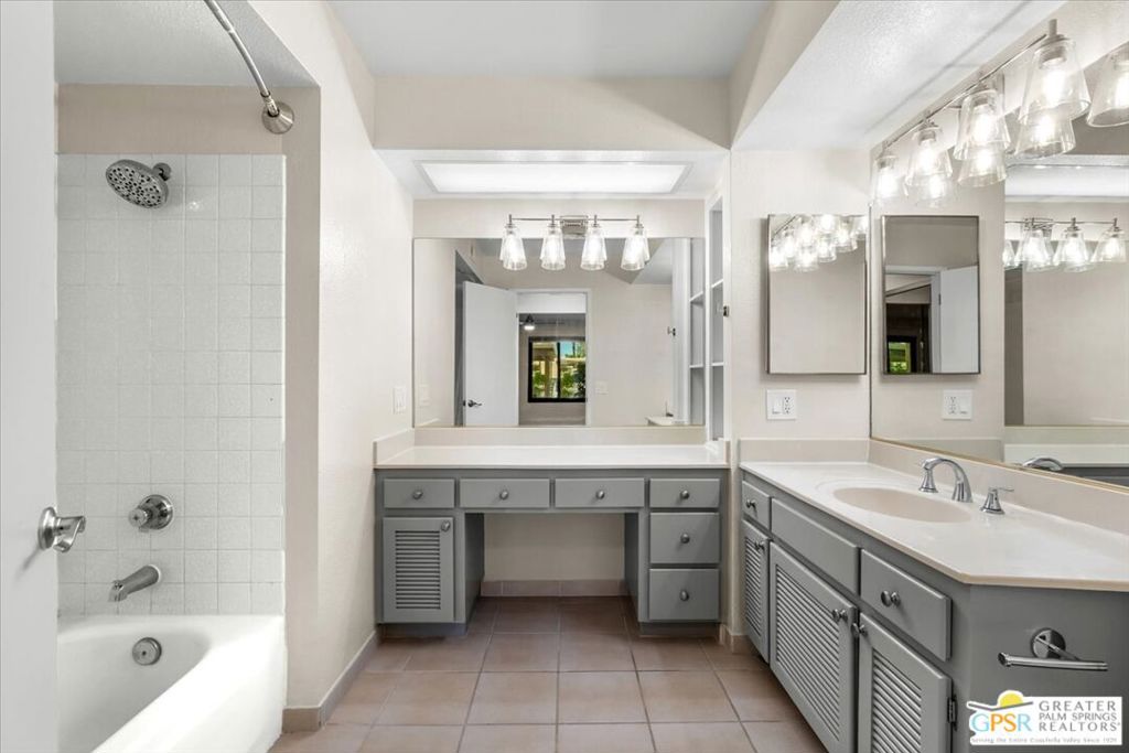 Canyon Shores - Residential