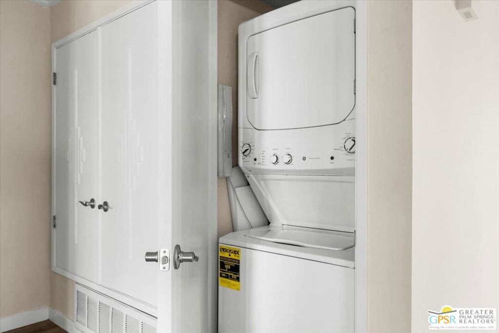 Canyon Shores - Residential