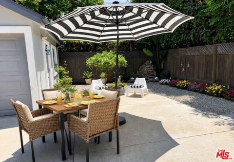 Photo of 10824 Westminster Avenue, Los Angeles, CA 90034 (MLS # 26870587)