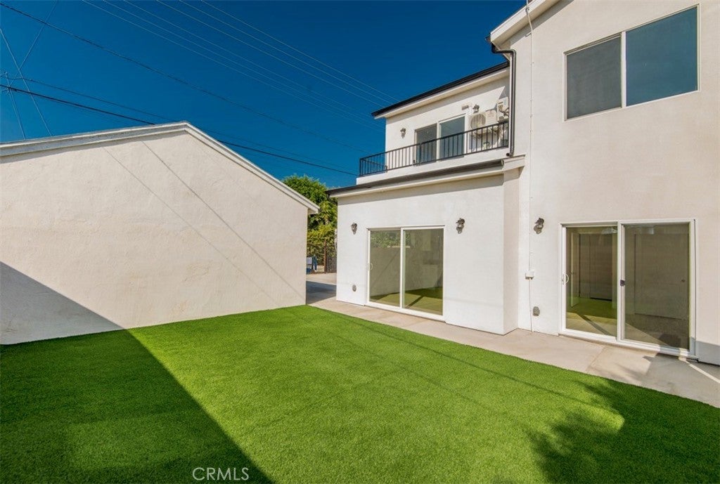 16433 Gledhill Street, North Hills CA 91343