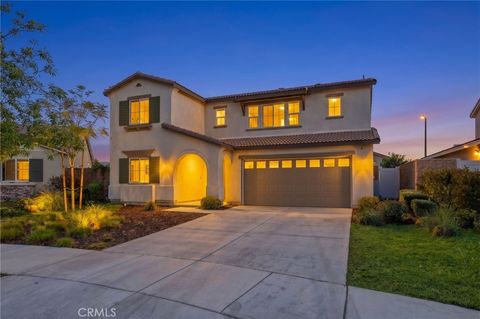 Photo of 1321 Haven PL, Hemet, CA 92543 (MLS # SW26099914)