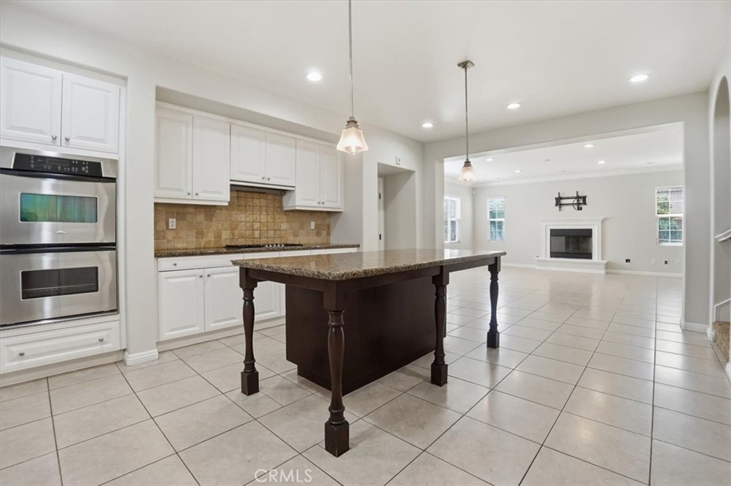 3057 S Hampton
