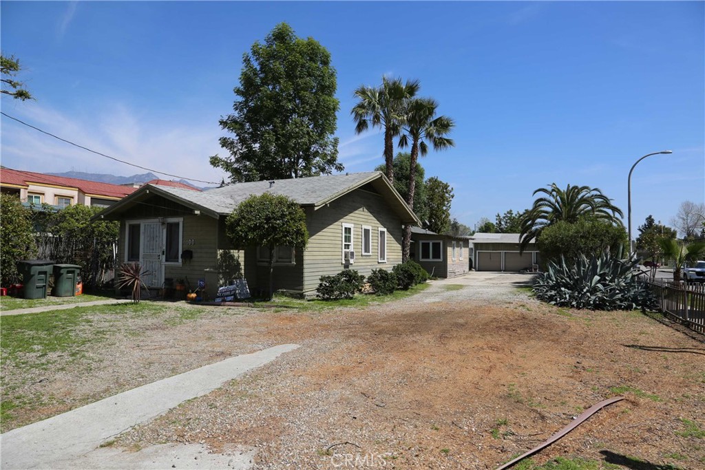 398 N Holliston Avenue