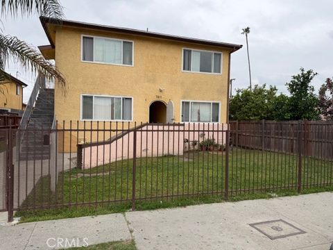 Photo of 7811 S San Pedro St #4, Los Angeles, CA 90003 (MLS # PW26092855)