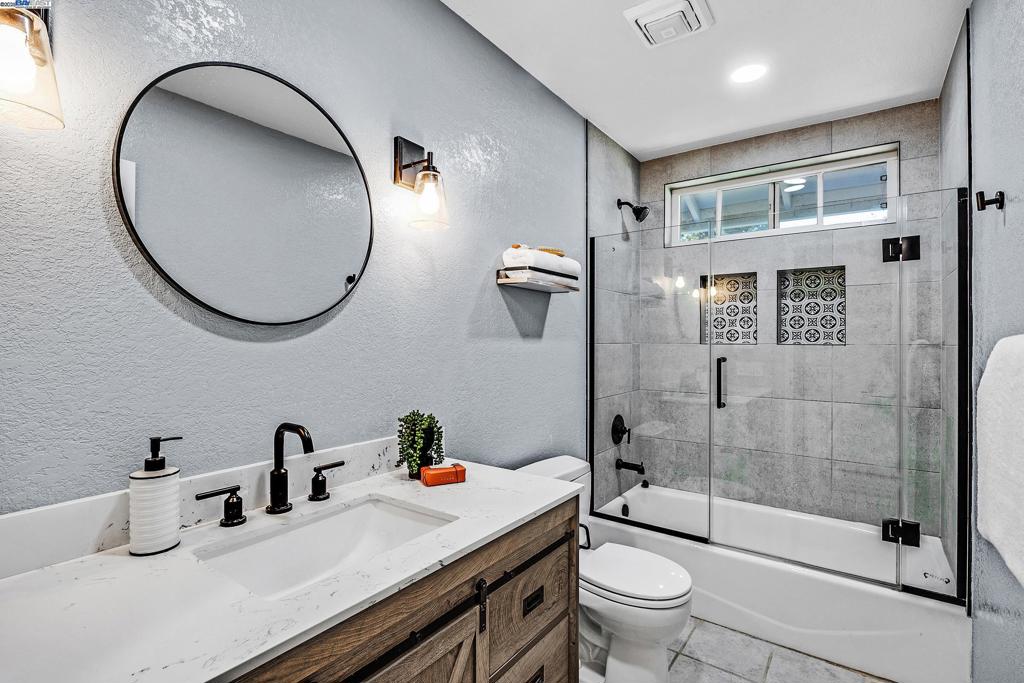 SOUTHAMPTON - Residential