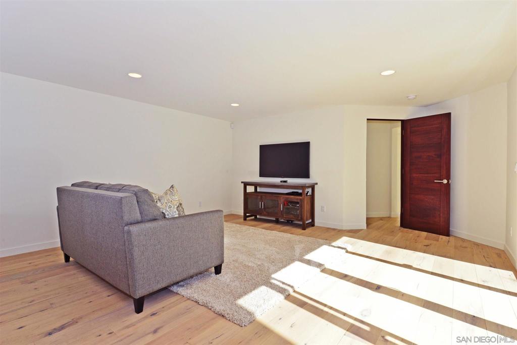 Del Mar - Residential Lease