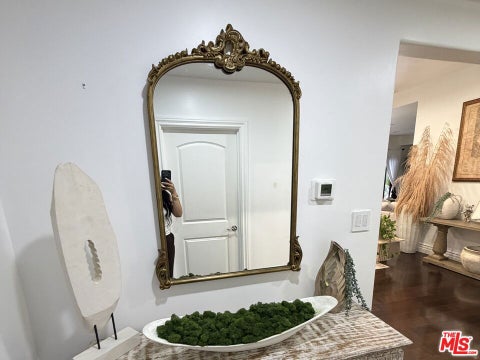 Tiny photo for 1727 San Ysidro Drive, Beverly Hills, CA 90210 (MLS # 26877429)