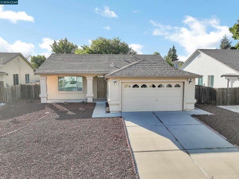 Photo of 278 Merlot Ln LN, Oakley, CA 94561 (MLS # 41140391)