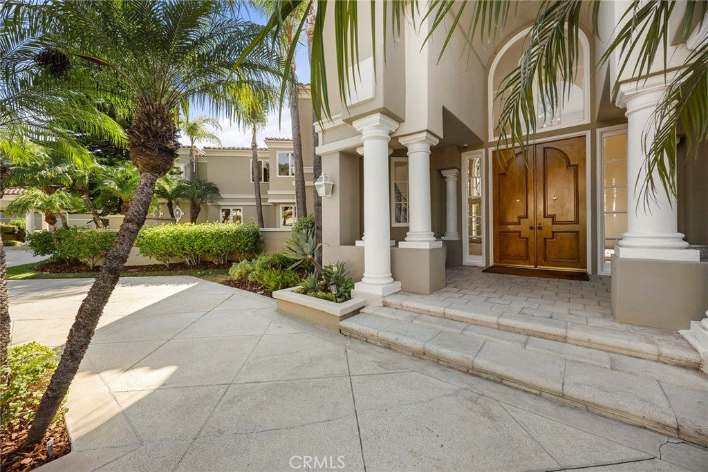 115 S Montgomery