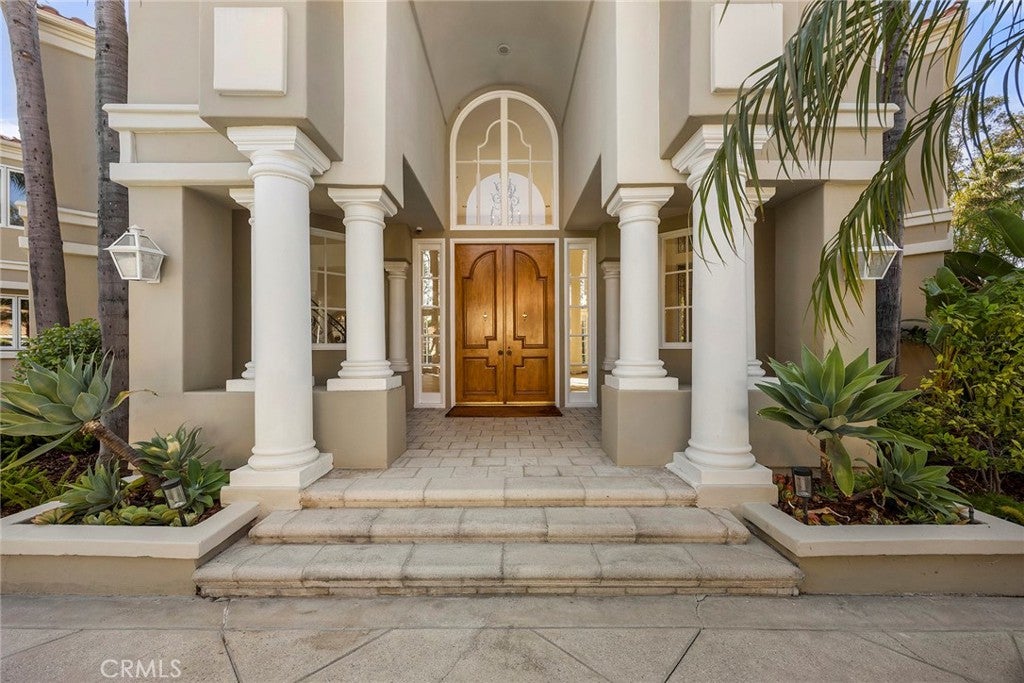 115 S Montgomery