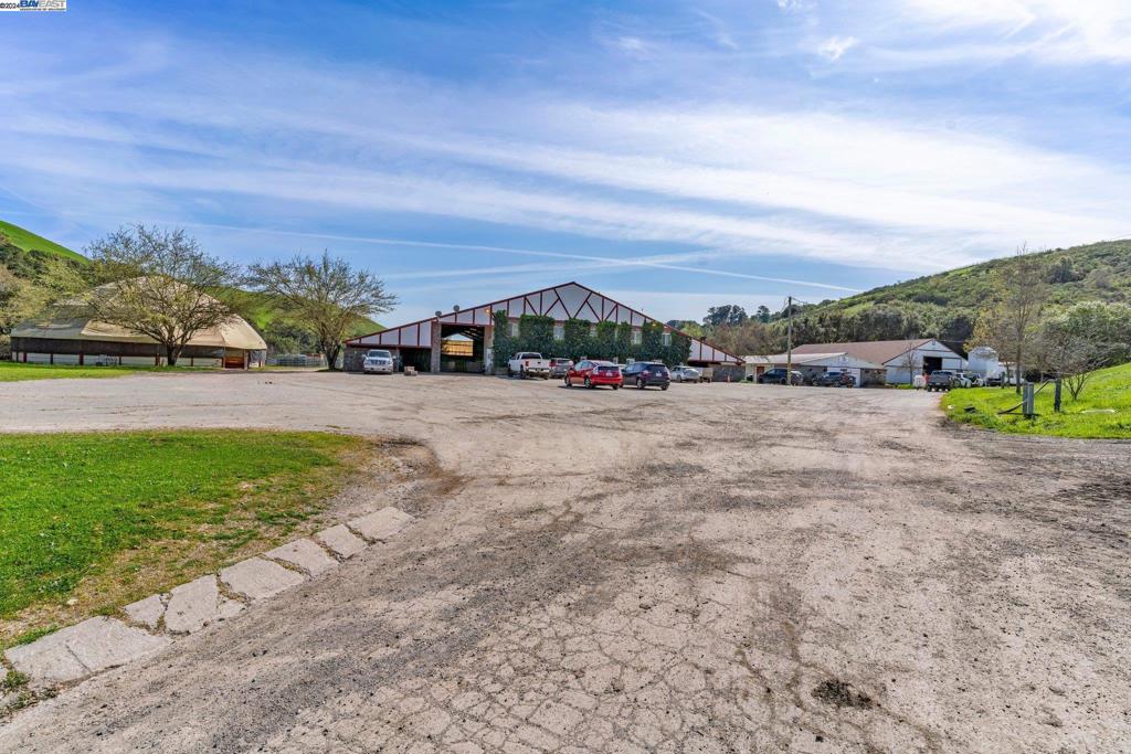 10250 Crow Canyon Rd