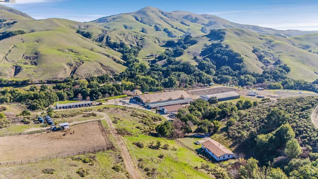 10250 Crow Canyon Rd