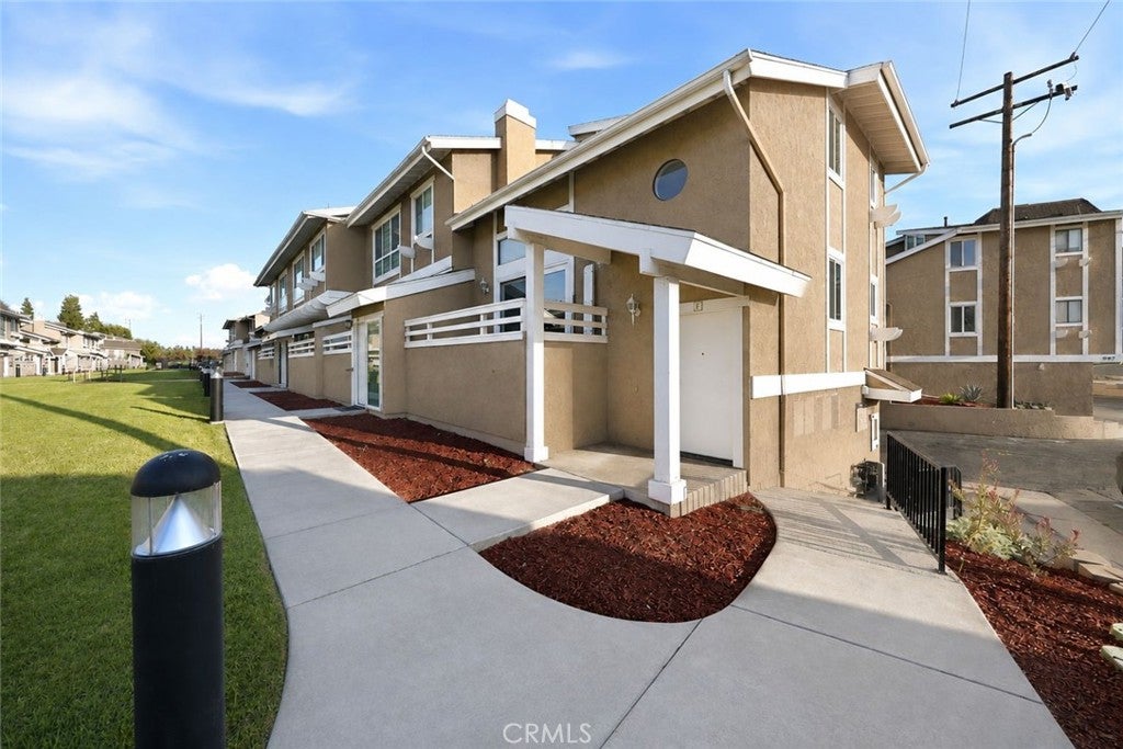 981 W Imperial Hwy #23