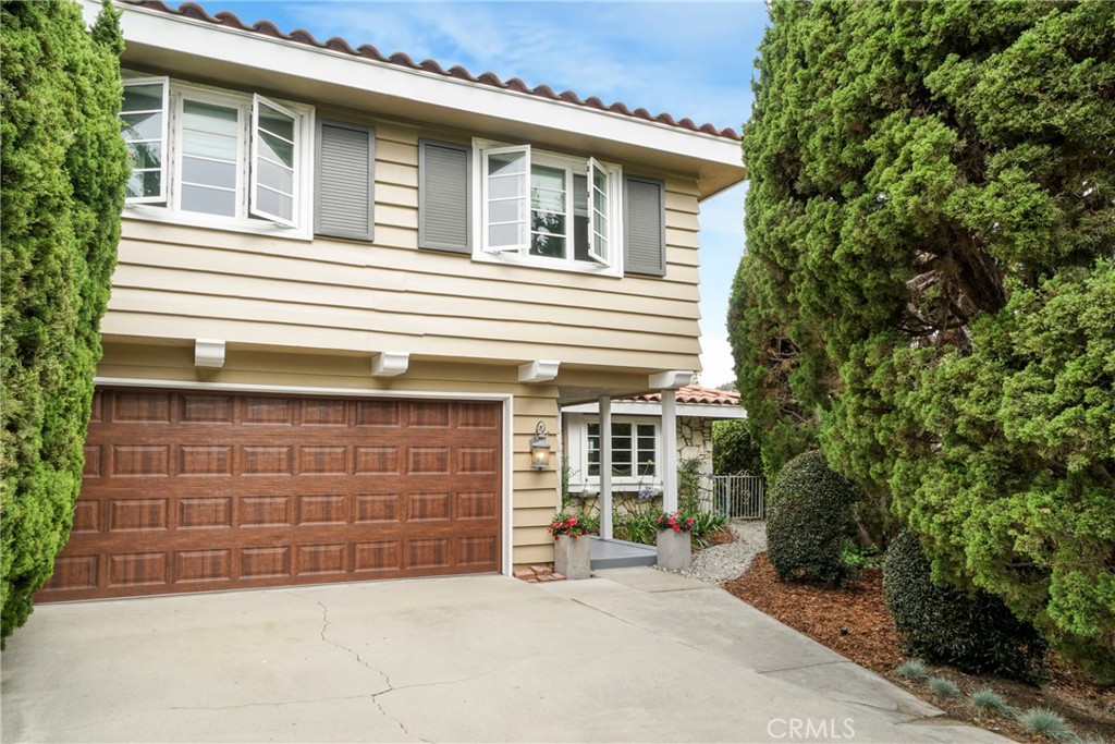 27990 Beechgate Drive