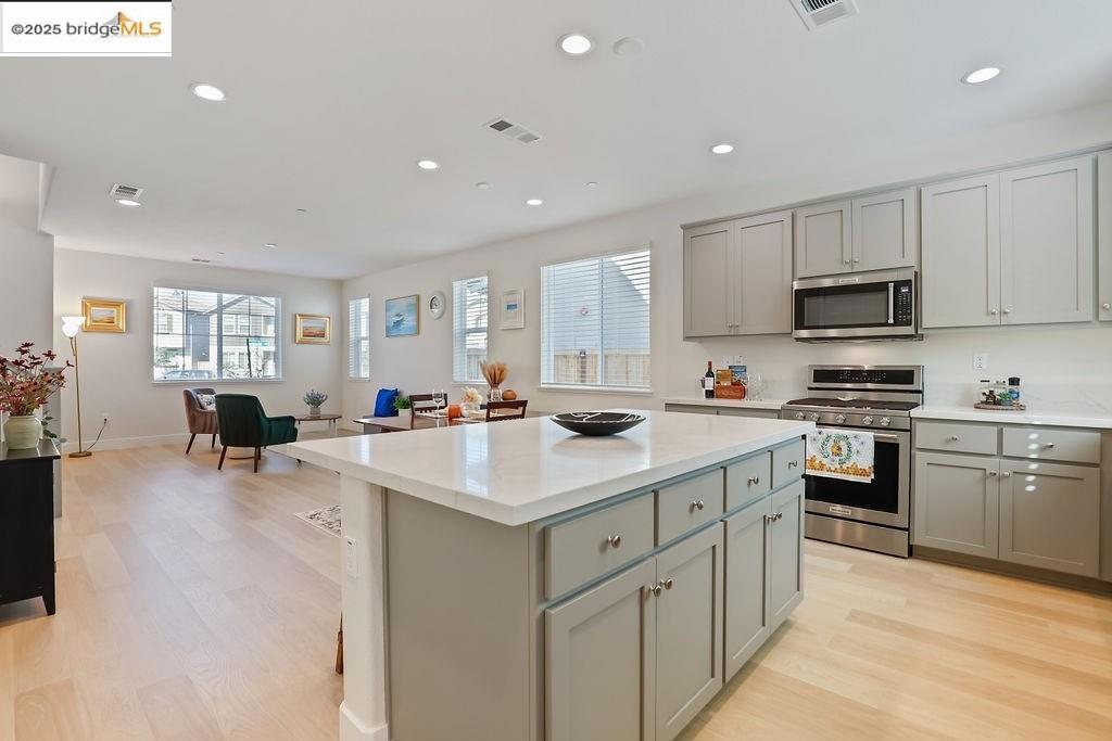 FAIRFIELD - Residential