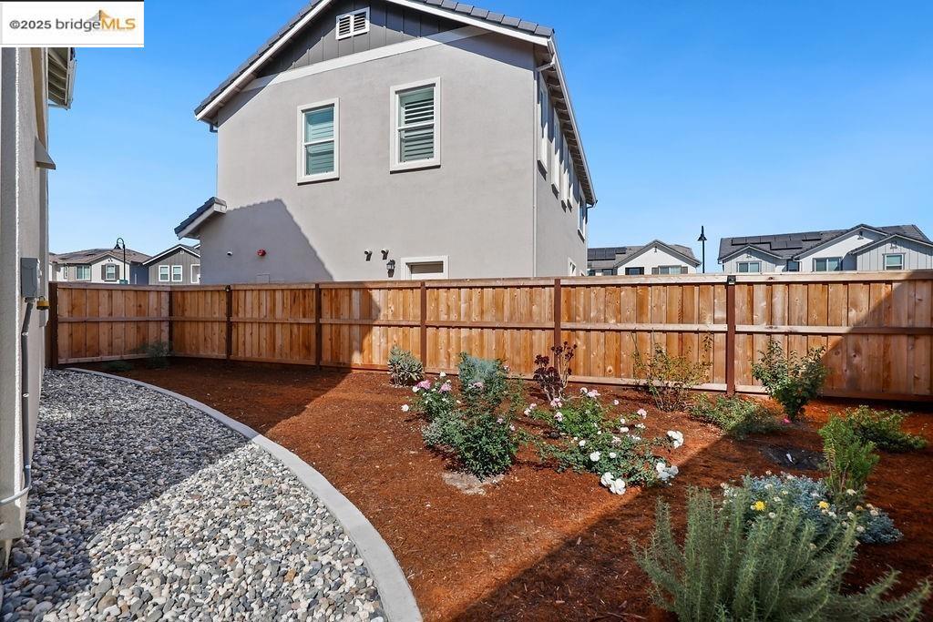 FAIRFIELD - Residential