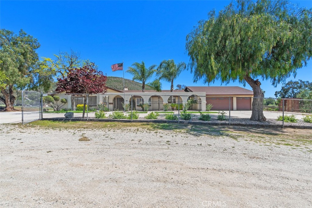 37790 Los Alamos Road