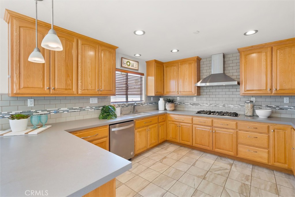 2405 Vanderbilt Lane C