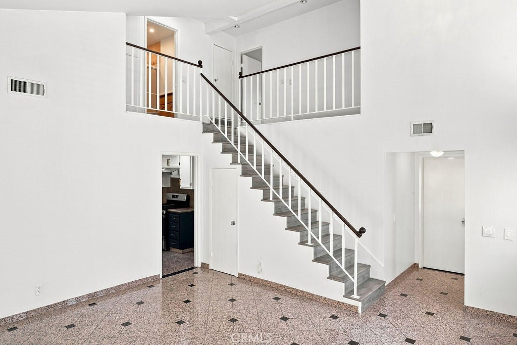 22031 Lanark Street