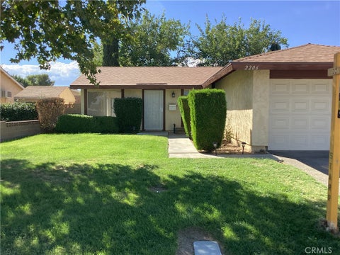 Photo of 2206 W Avenue K14, Lancaster, CA 93536 (MLS # SR26198620)
