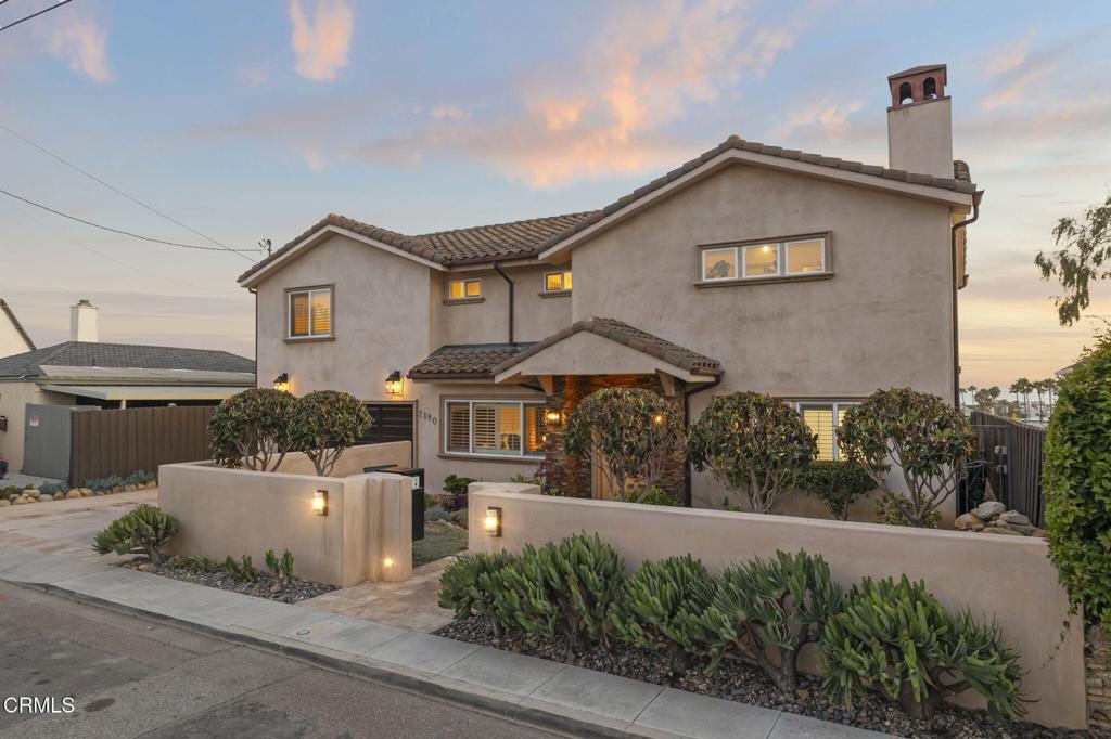 2180 Vista Del Mar Drive