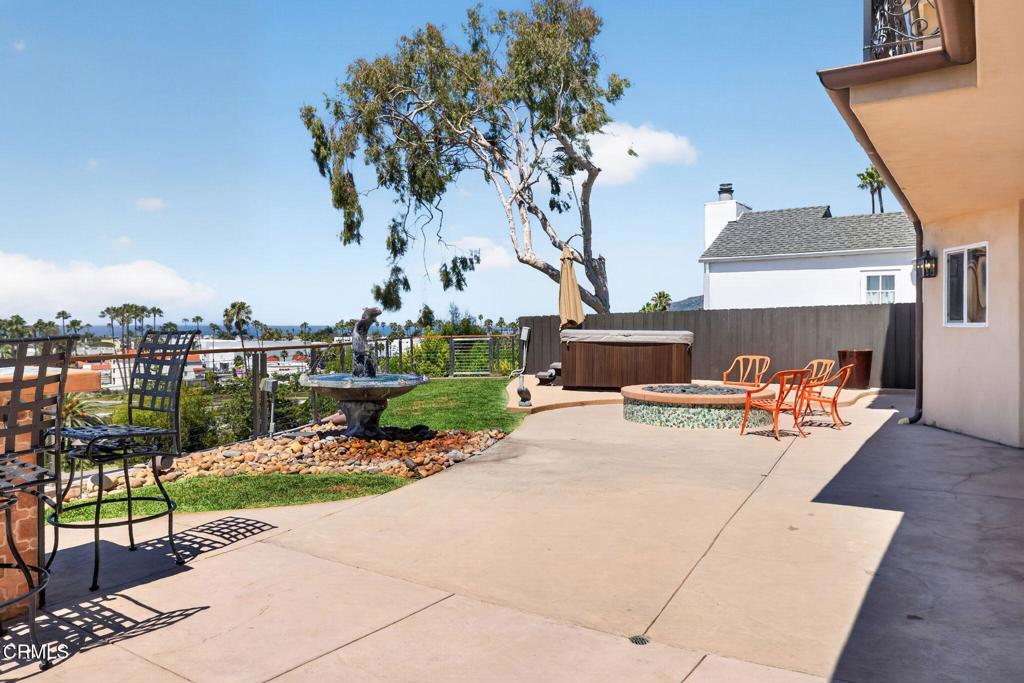 Ventura, California, 93001, United States, 3 Bedrooms Bedrooms, ,4 BathroomsBathrooms,Residential,Active,2045009
