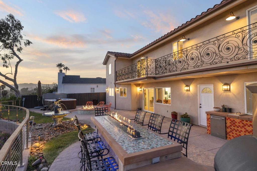 Ventura, California, 93001, United States, 3 Bedrooms Bedrooms, ,4 BathroomsBathrooms,Residential,Active,2045009