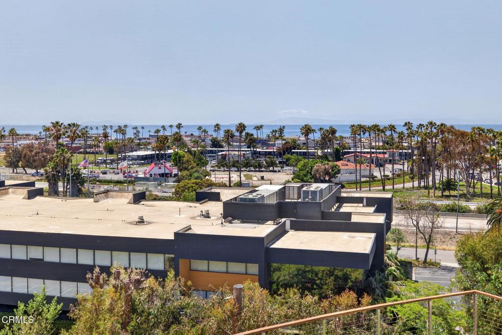 Ventura, California, 93001, United States, 3 Bedrooms Bedrooms, ,4 BathroomsBathrooms,Residential,Active,2045009