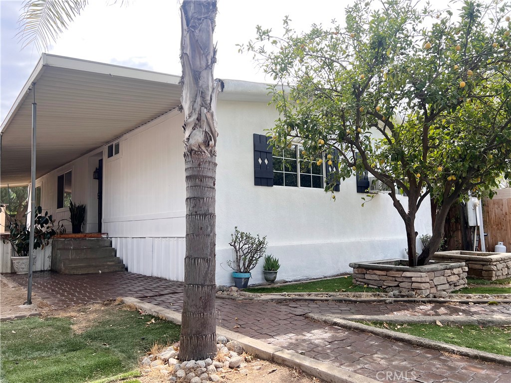 Welcome to this beautiful and cozy home on a spacious lot in Perris!
Featuring a long driveway with plenty of parking, this property is fully fenced, private, and perfect for hosting parties or simply enjoying the great outdoors. Inside, you’ll find an inviting open floor plan with hardwood-style flooring, a large kitchen with ample counter space, and Large bathrooms. Nestled near scenic hills with stunning views, this location is ideal for outdoor enthusiasts. Enjoy dirt biking, ATV off-roading, horseback riding, and easy access to the lake for recreation. A new marketplace and shopping center is also being developed just minutes away, adding extra convenience. The property is great for gardening and already features fruit trees, including lemon, orange, avocado, plum, and pomegranate. It’s located in a peaceful, safe neighborhood with friendly neighbors—making it a true sanctuary and a wonderful place for a family.
The home includes 2 bedrooms (including a main bedroom with walk-in closet), Office room, Can be easy convert to a third bedroom. Large living room, an attached shed, an expansive raised side patio, and a “multi-purpose” detached structure (approx. 250 sq. ft.) with utilities—ideal for a workshop, studio, or storage.