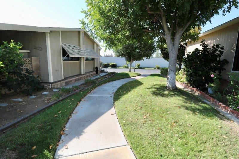 Lake Park Brea - Manufactured In Park