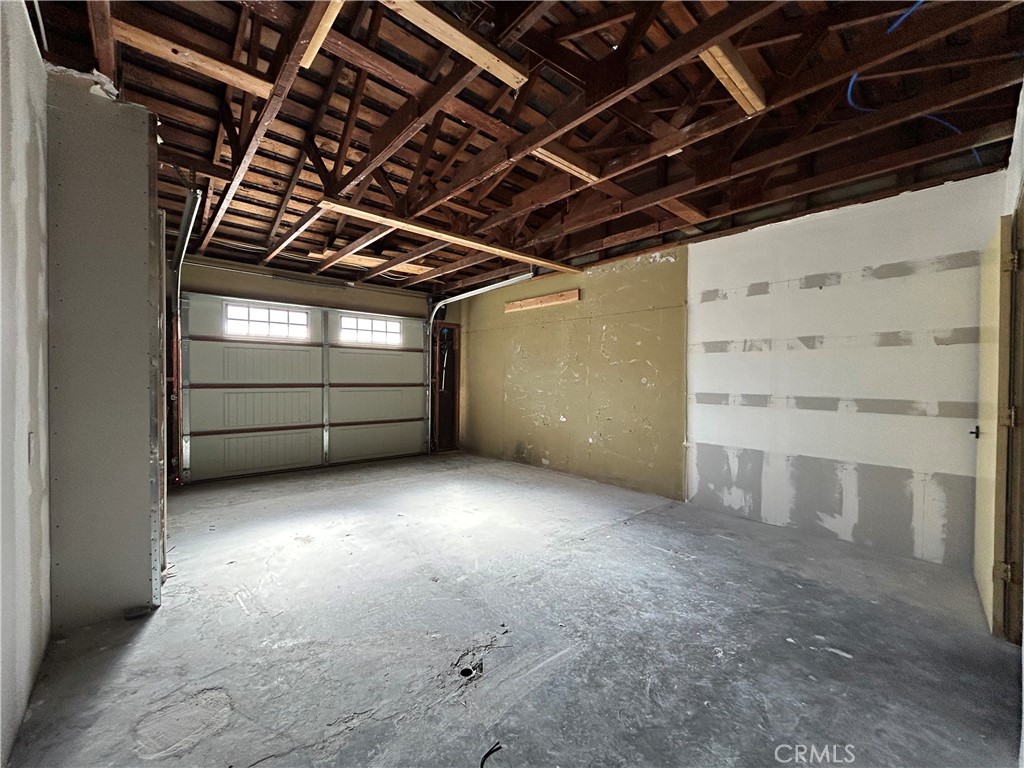 PROPERTIES 941 Marina