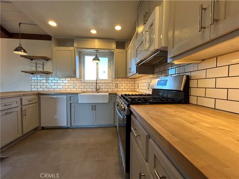 Tiny photo for 941 Marina St, Morro Bay, CA 93442 (MLS # SC25273827)