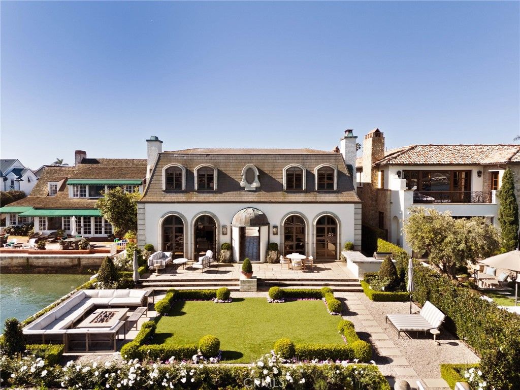 Photo of 2116 E Balboa Boulevard, Newport Beach, CA 92661 (MLS # NP26074820)