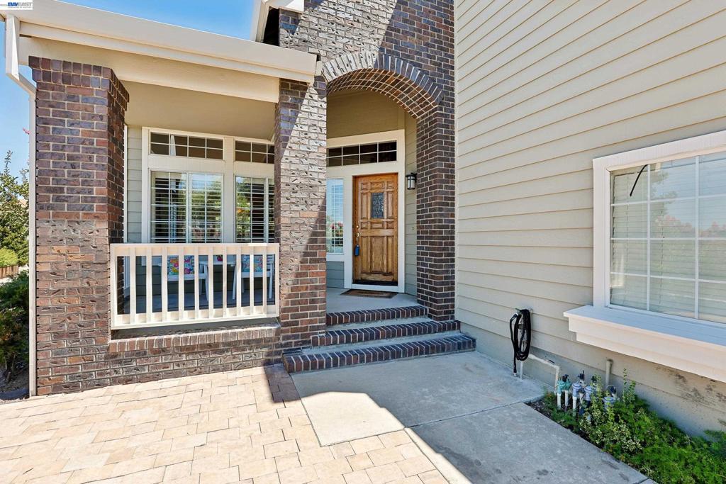 477 Obsidian Way