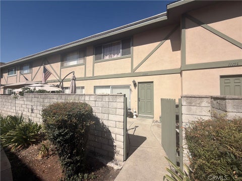 Photo of 1115 W Francis ST #F, Ontario, CA 91762 (MLS # CV26163657)