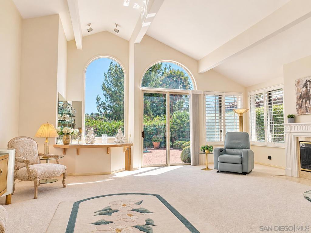 5851 Saratoga Corte