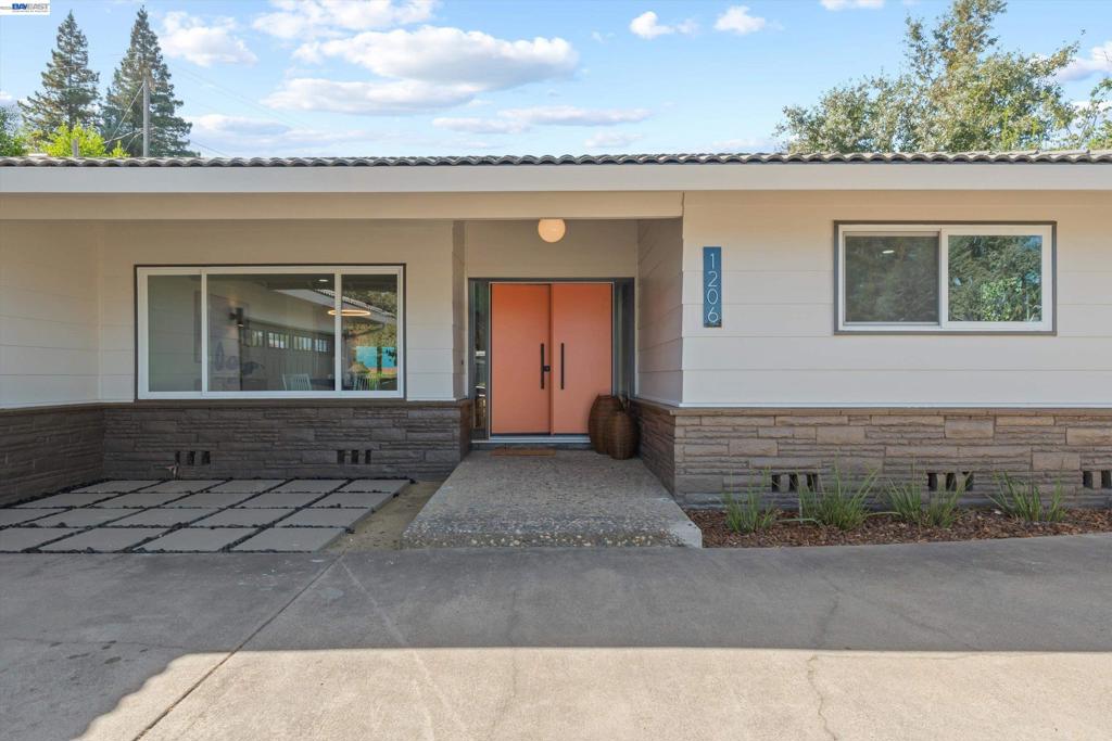 1206 43Rd Ave